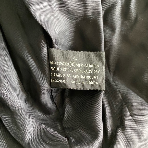 VINTAGE 1994 Nicole Miller Silk Bomber Jacket - Picture 4 of 4